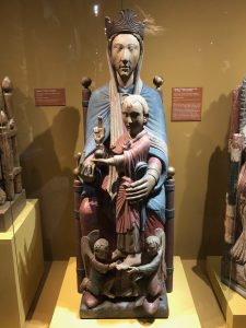 La Vierge à l'enfant exposée au musée de la Cluny à Paris