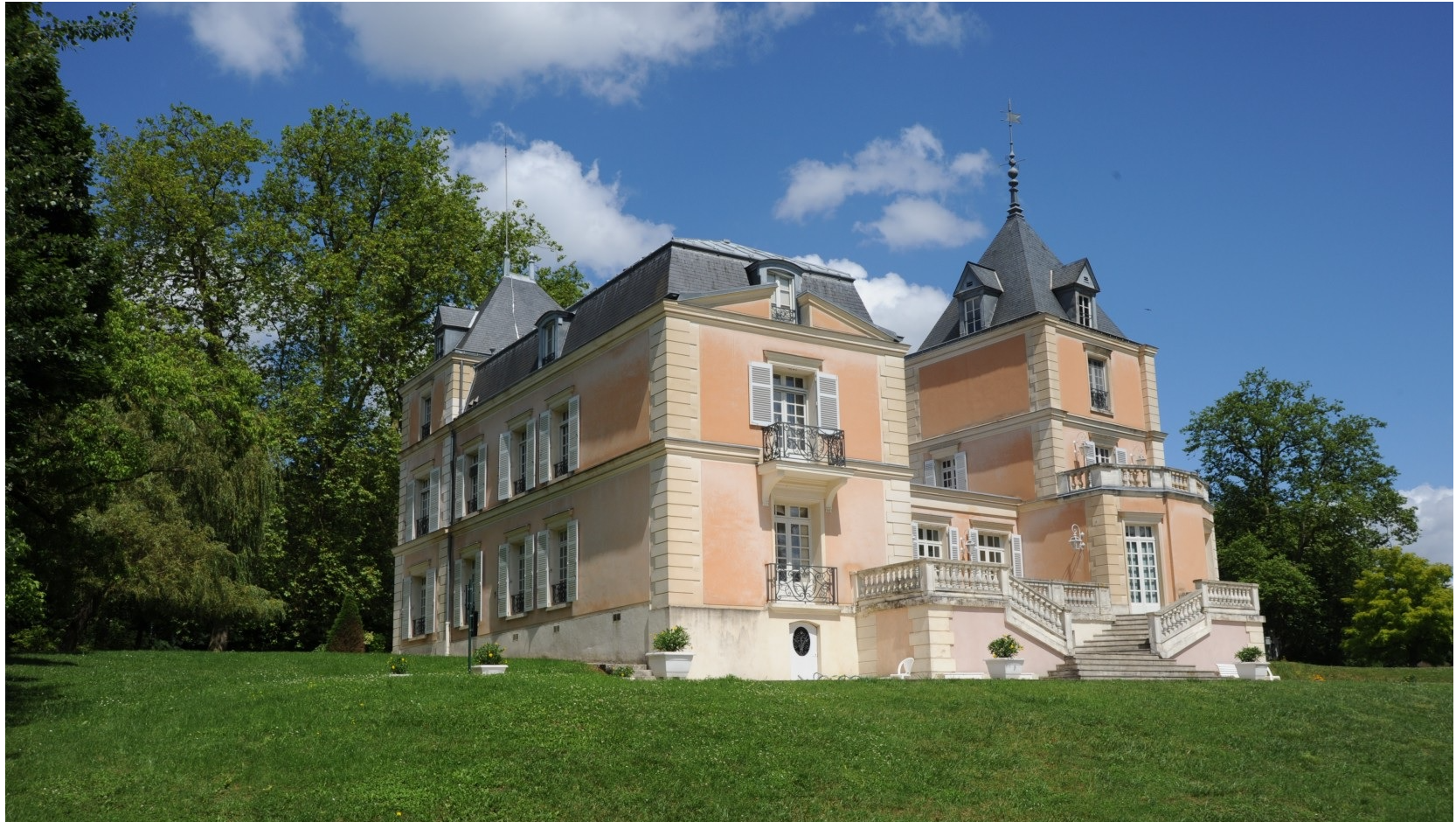 Maison littéraire de victor hugo